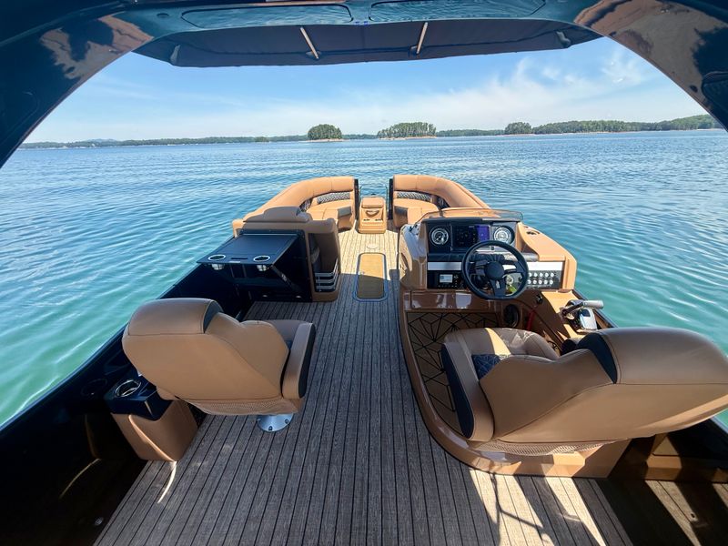 Boat Image 10