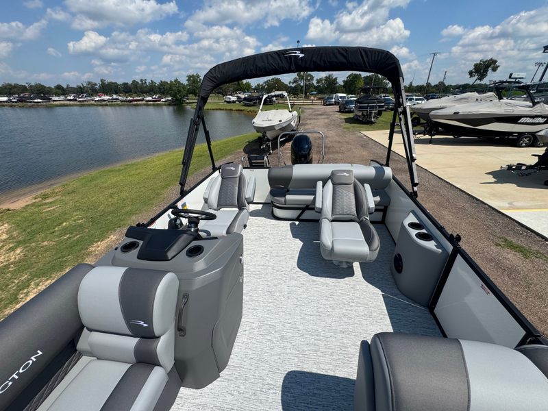 Boat Image 11