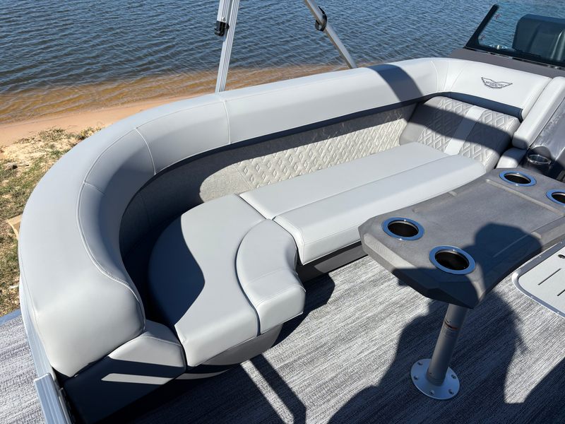 Boat Image 10