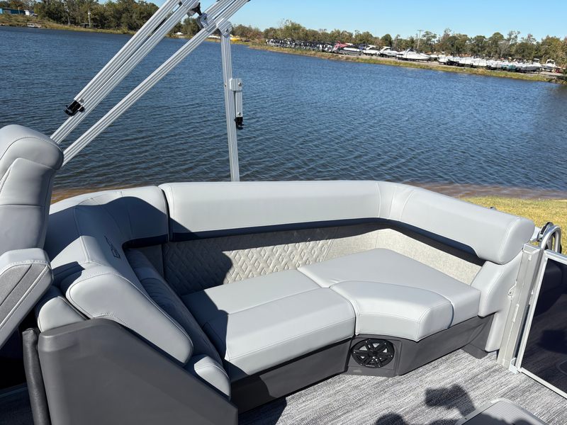 Boat Image 13