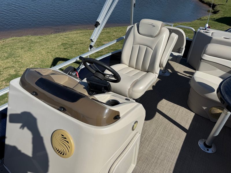 Boat Image 9