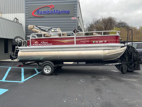 2024 Tracker Bass Buggy 18 DLX