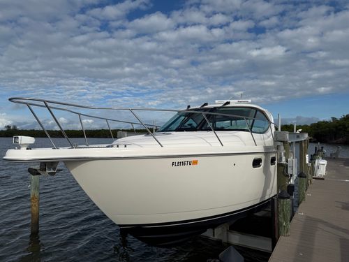 2012 Tiara Yachts 3500 Sovran