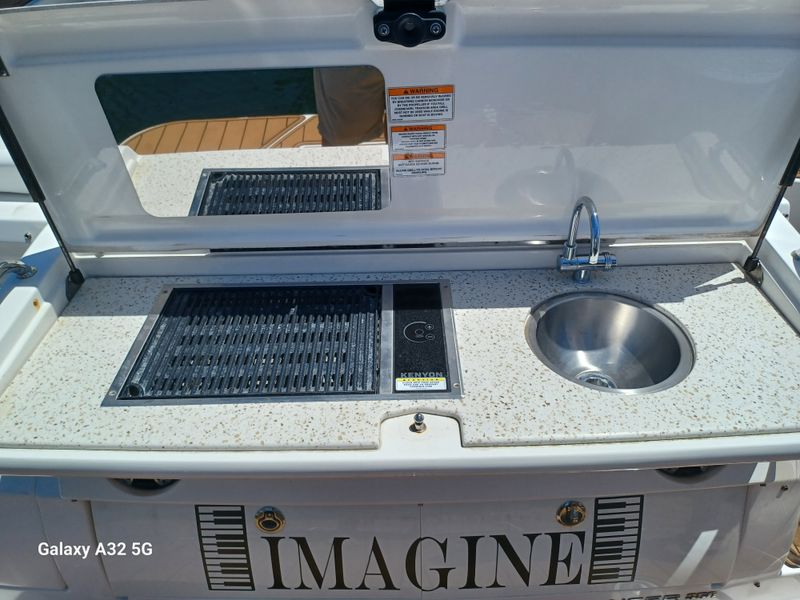 Boat Image 9