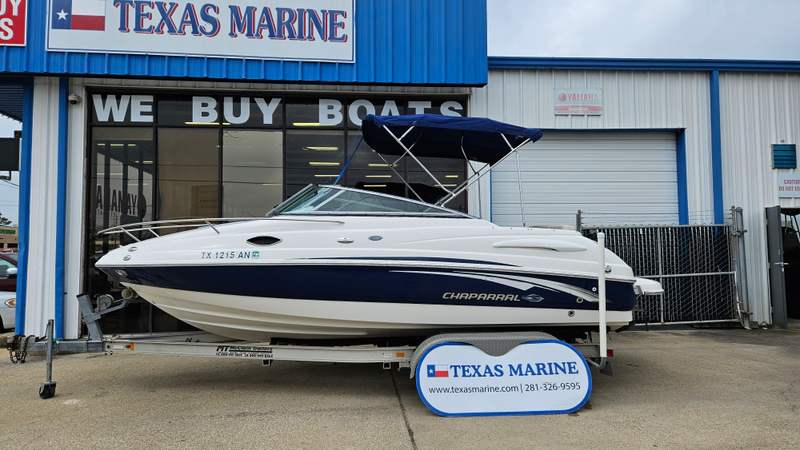 2007 Chaparral 215 CUDDY