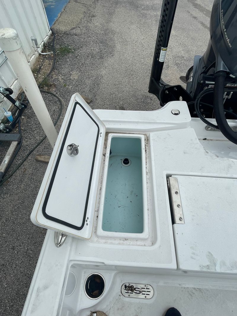Boat Image 9
