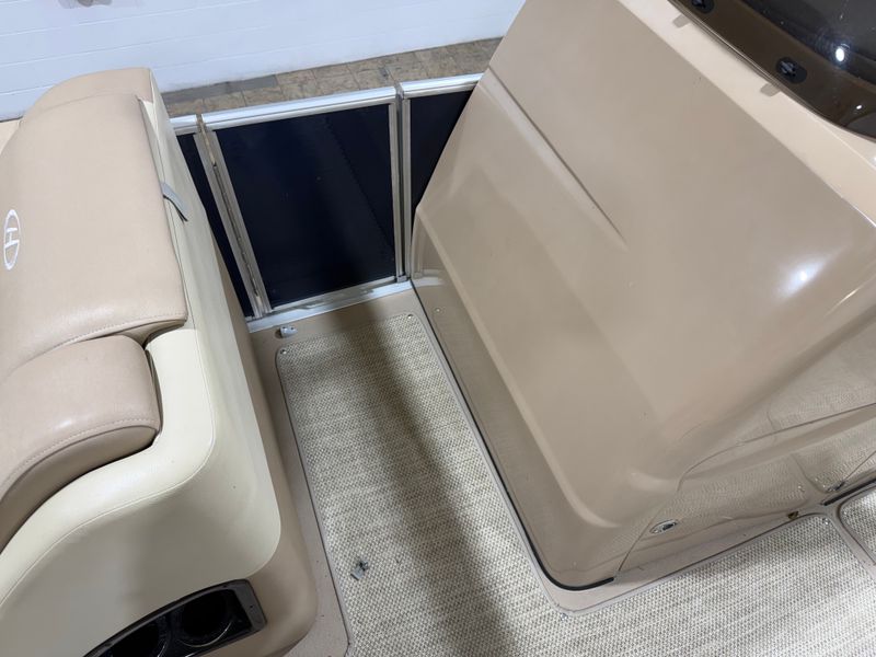 Boat Image 15