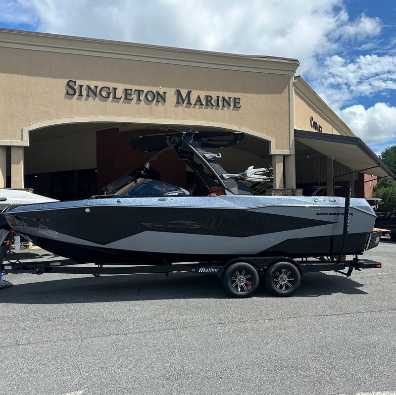 2026 Malibu Wakesetter 25 LSV