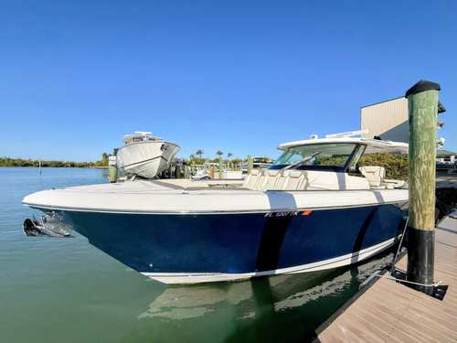 2023 Tiara Yachts 43 LS