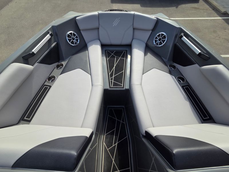 Boat Image 11
