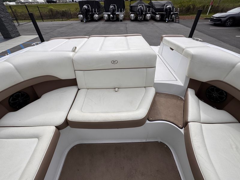 Boat Image 10