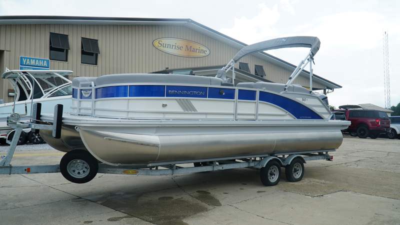 2025 Bennington 24 MSB ESP